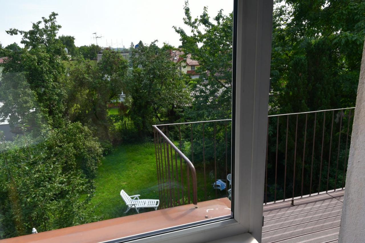 Przytulne Duze Mieszkanie W Domku Jednorodzinnym Koszalin Exterior foto